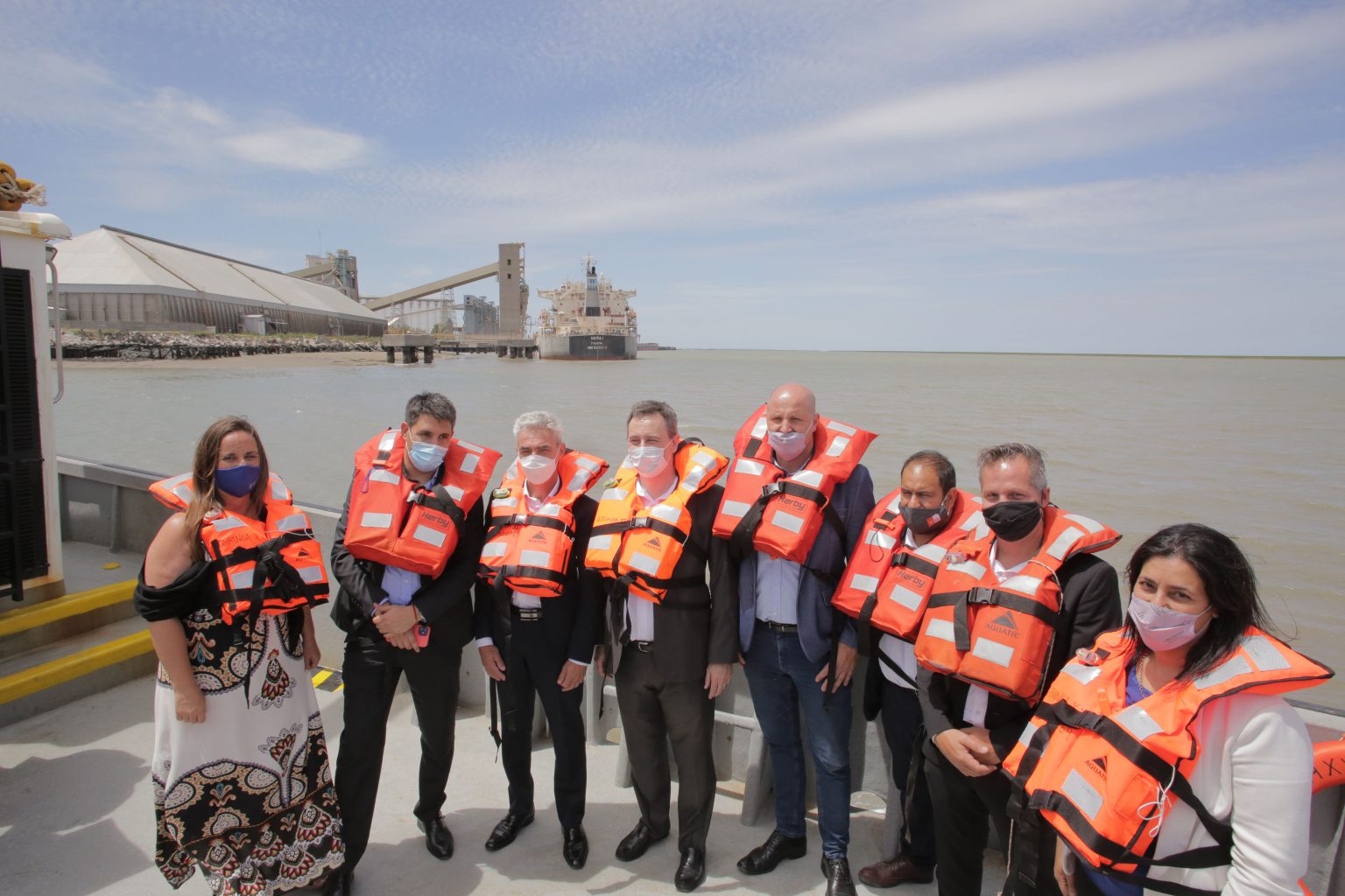 Puertos: Buenos Aires y Bahía Blanca firman convenio de capacitación
