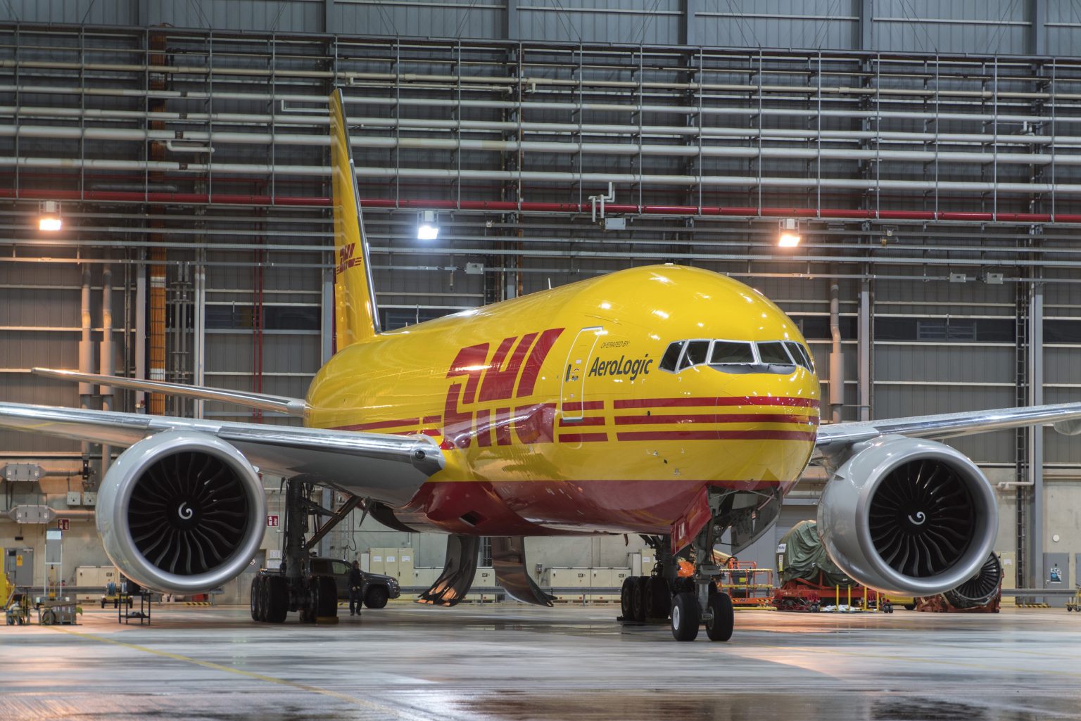 DHL Express suma ocho Boeing 777 Freighters a su flota
