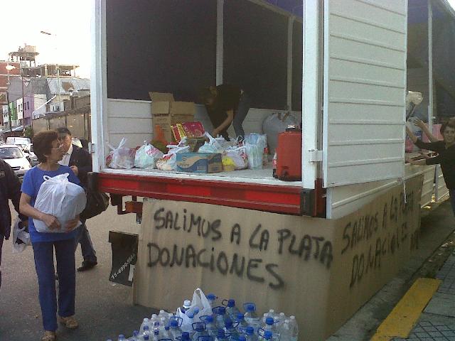 Cruz del Sur envía donaciones a La Plata