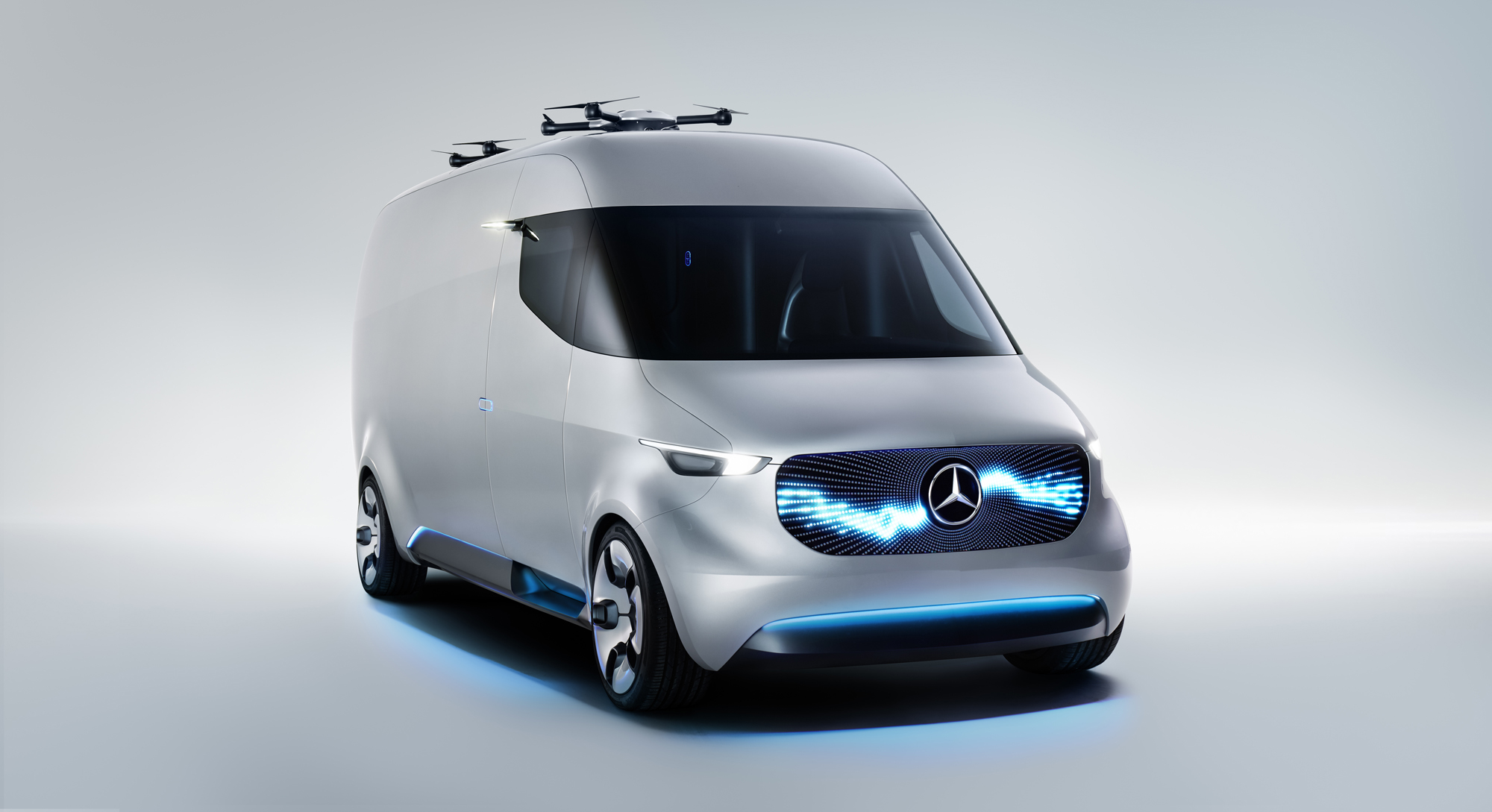 Mercedes-Benz presentó el utilitario del futuro