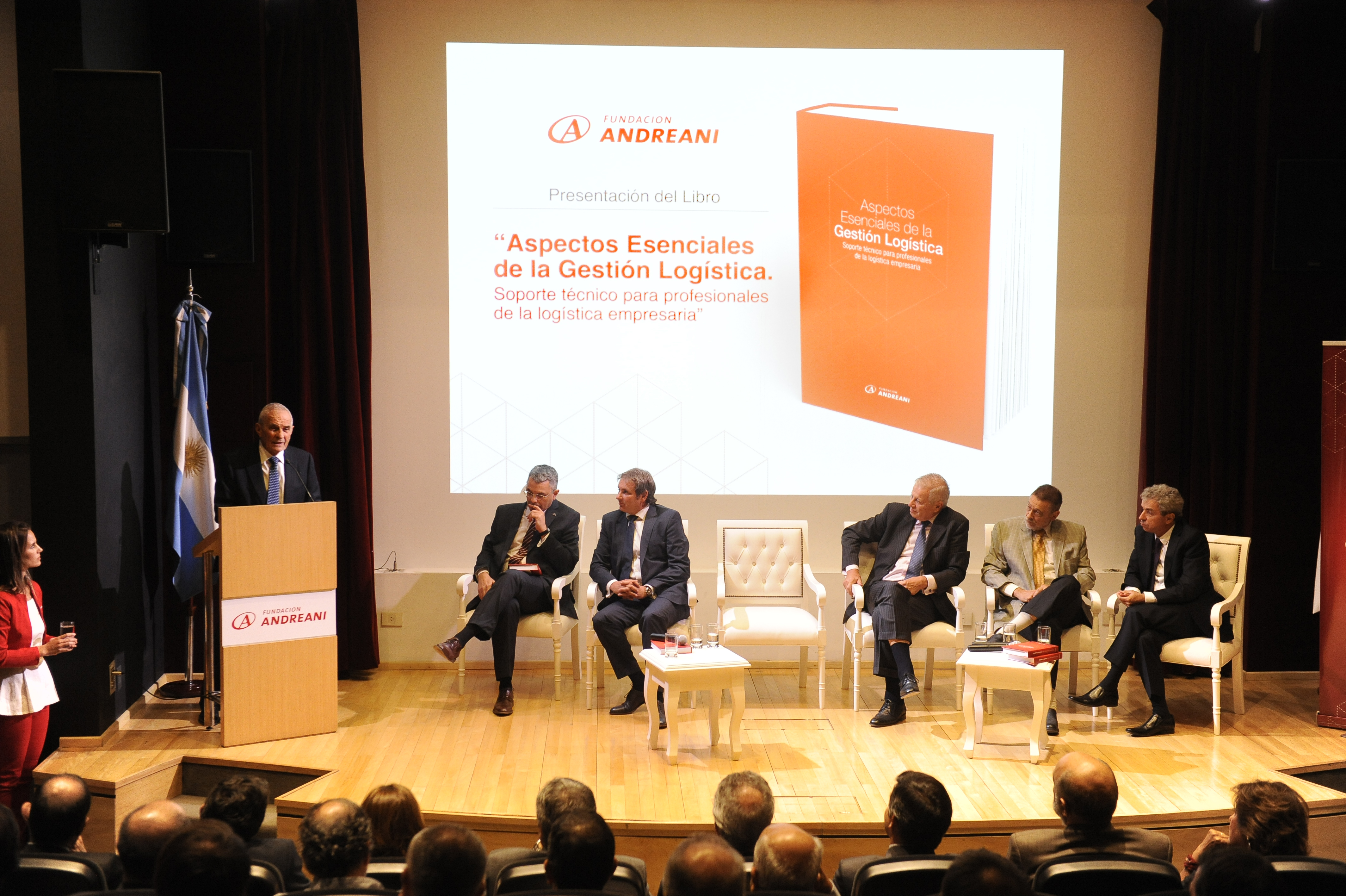 Fundación Andreani presentó libro de logística