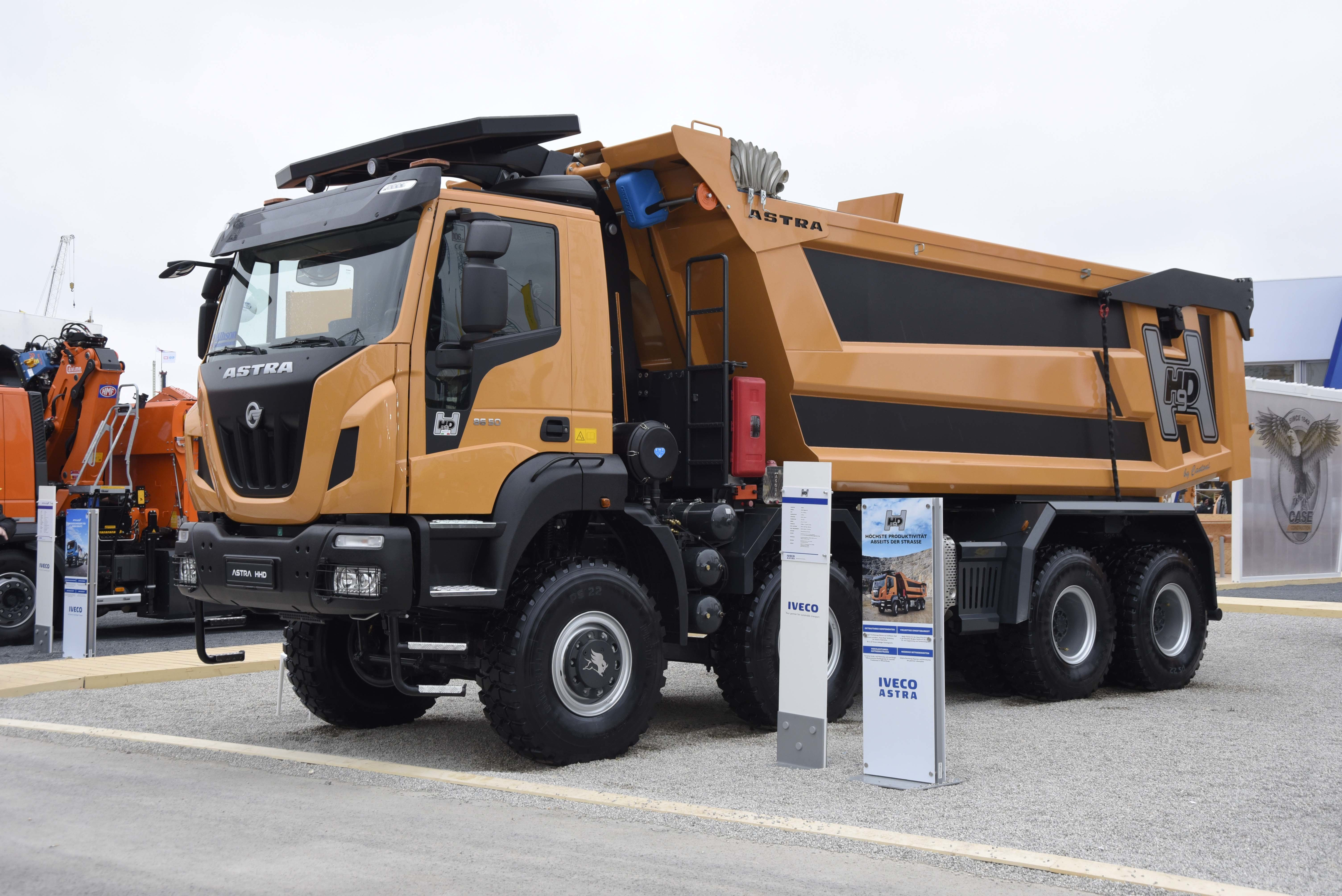 IVECO presentó sus vehículos en Bauma 2019